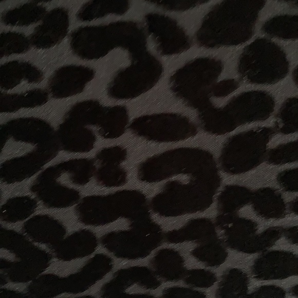 Apt 9 sleeveless black leopard print top with stretch size M - Picture 15 of 15